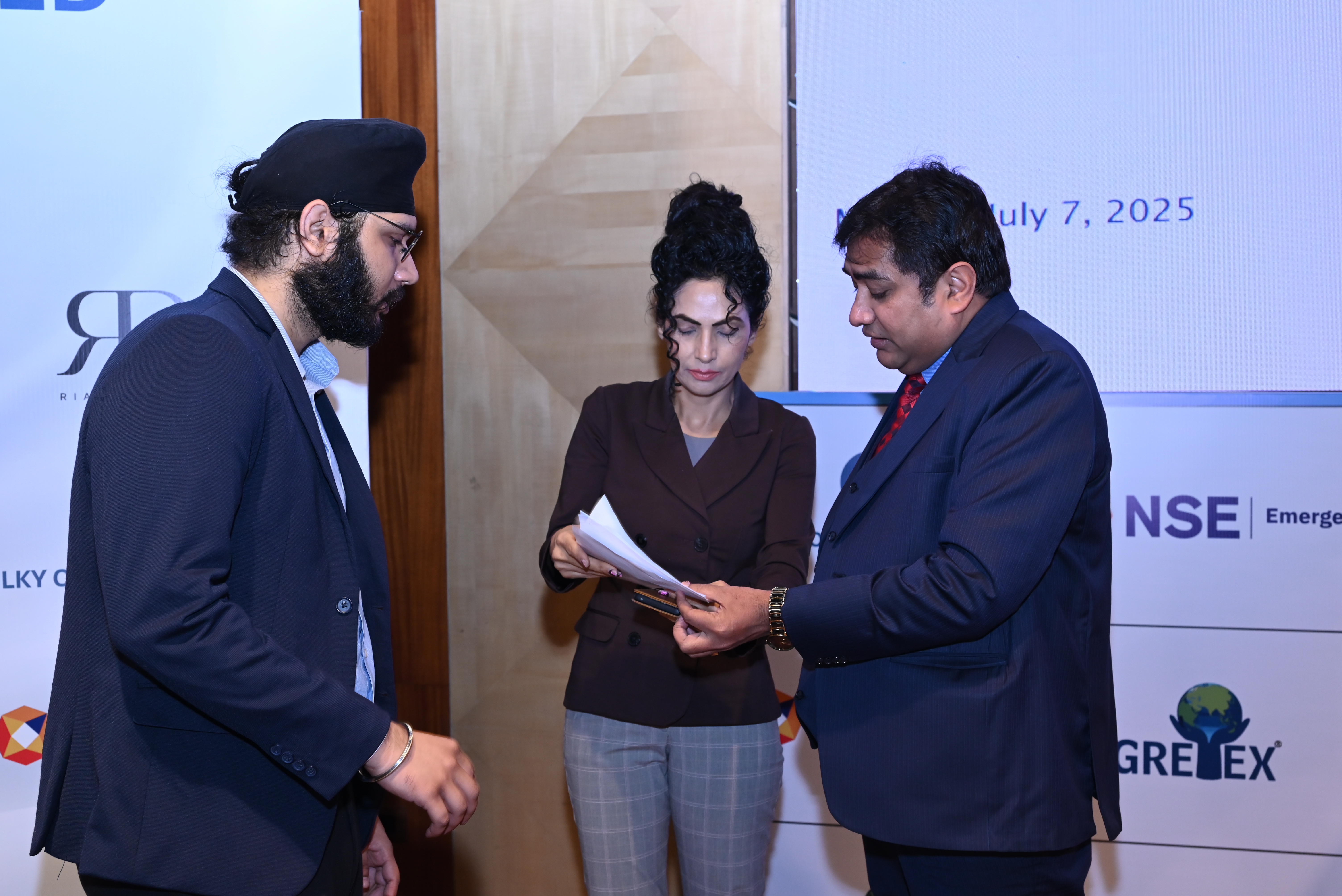 Silky Overseas Limited Listing Ceremony Photos