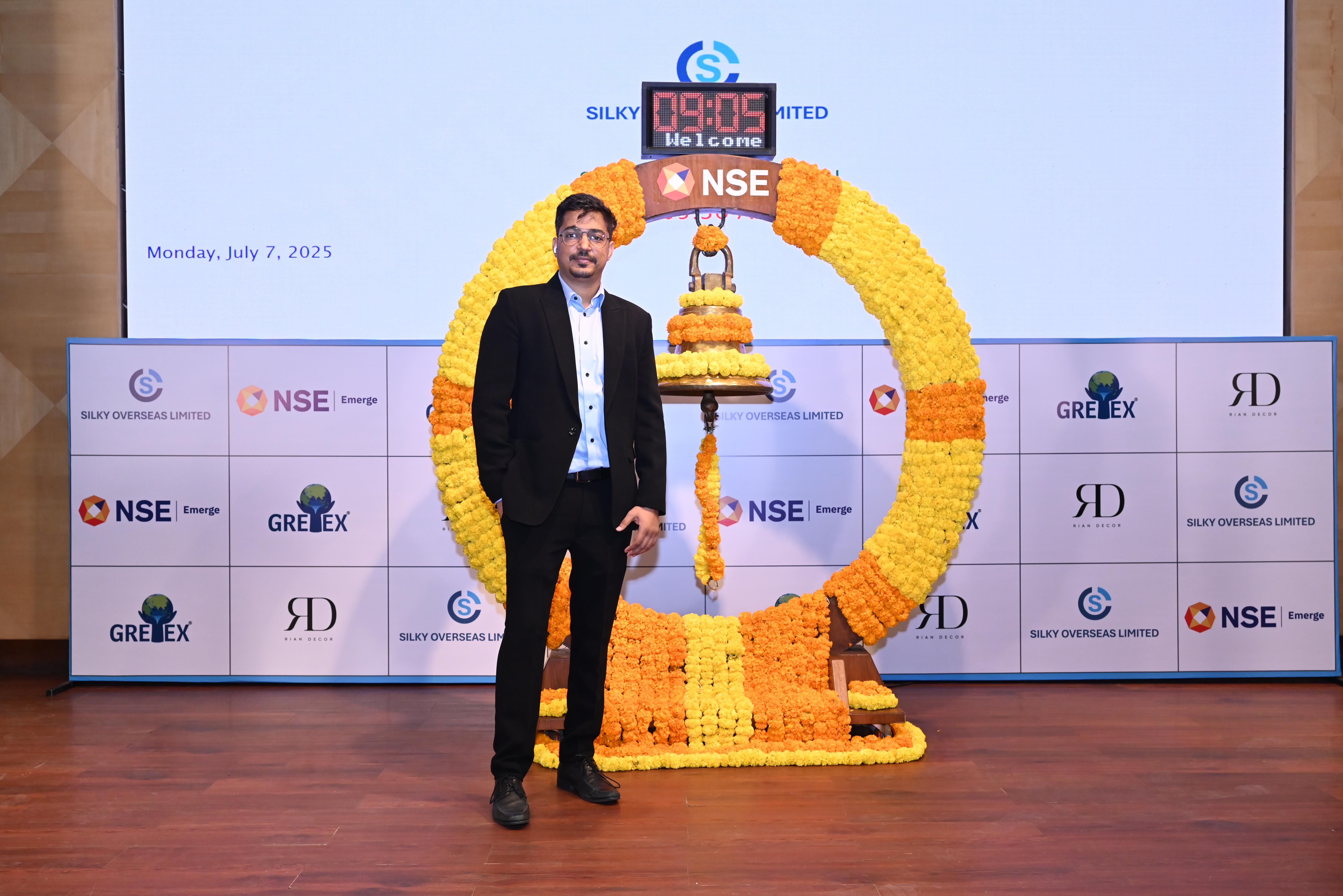 Silky Overseas Limited Listing Ceremony Photos