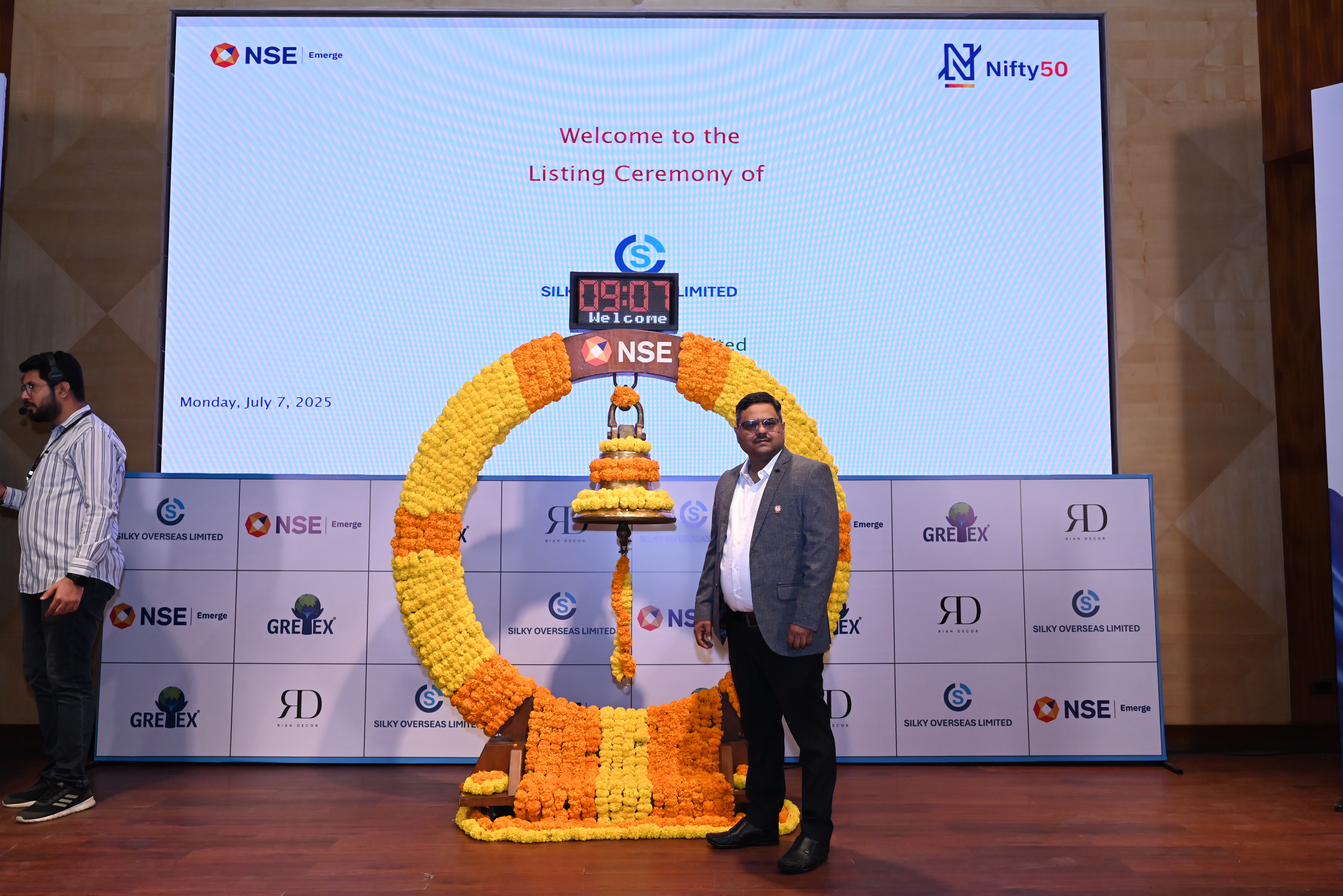 Silky Overseas Limited Listing Ceremony Photos