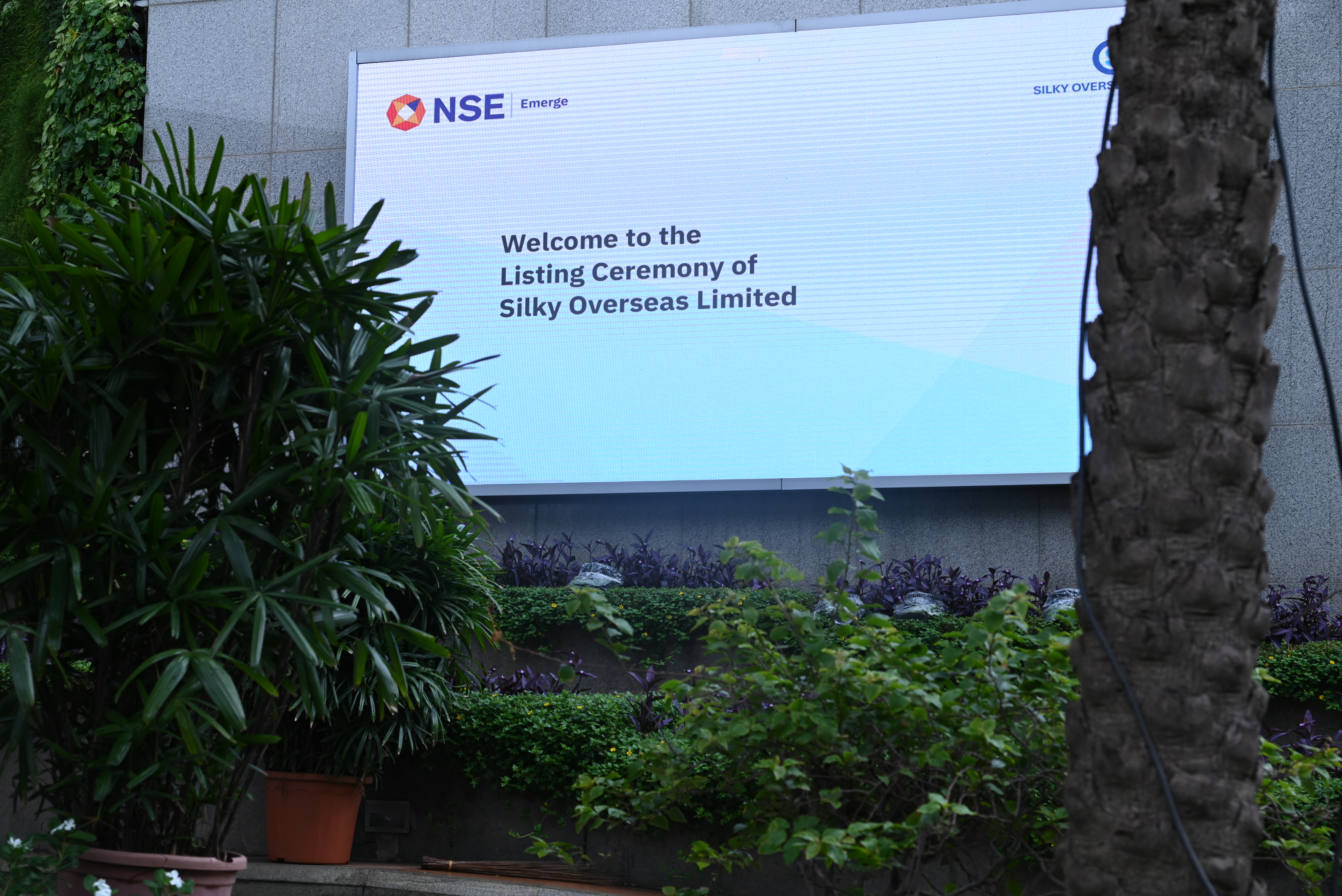 Silky Overseas Limited Listing Ceremony Photos
