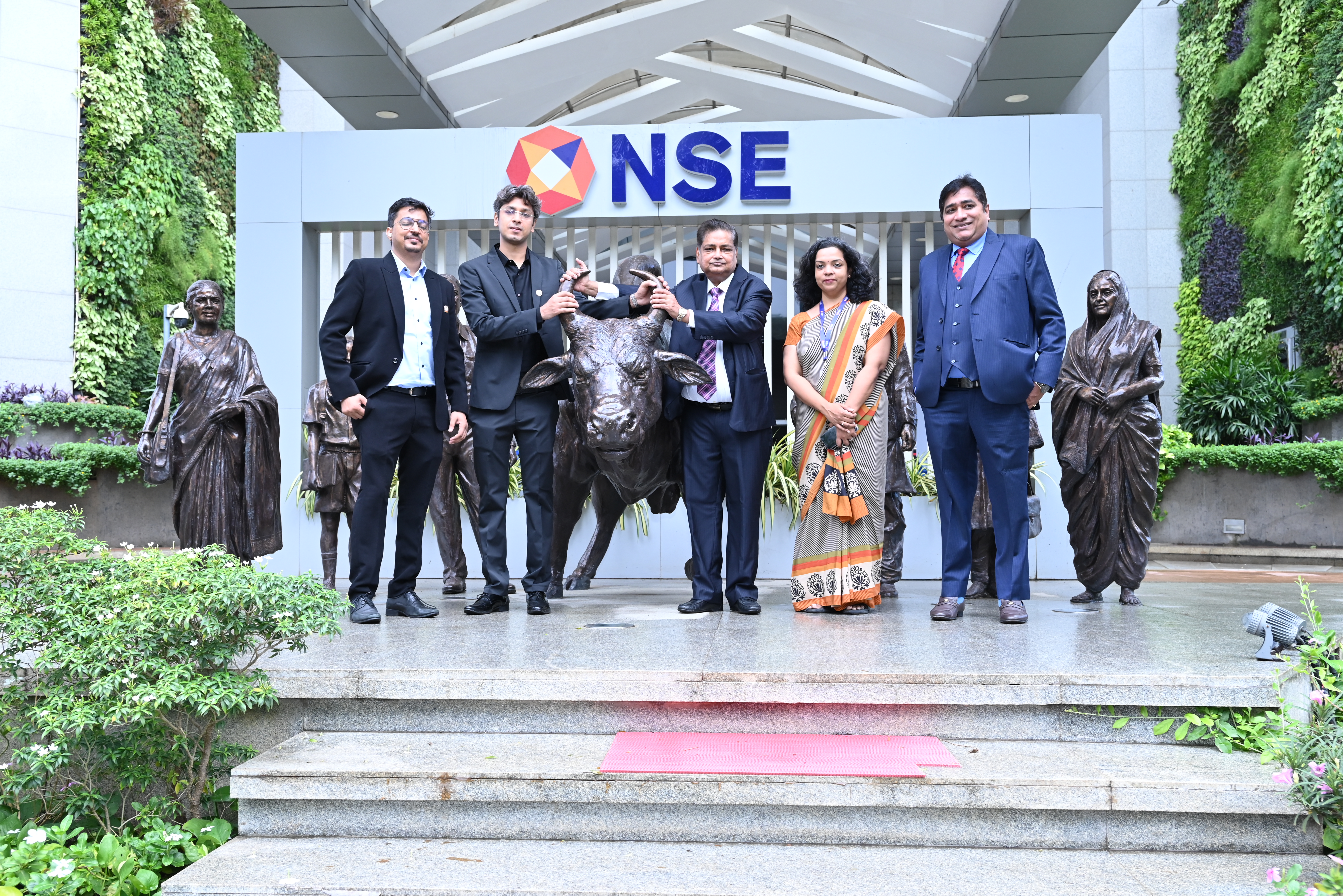 Silky Overseas Limited Listing Ceremony Photos