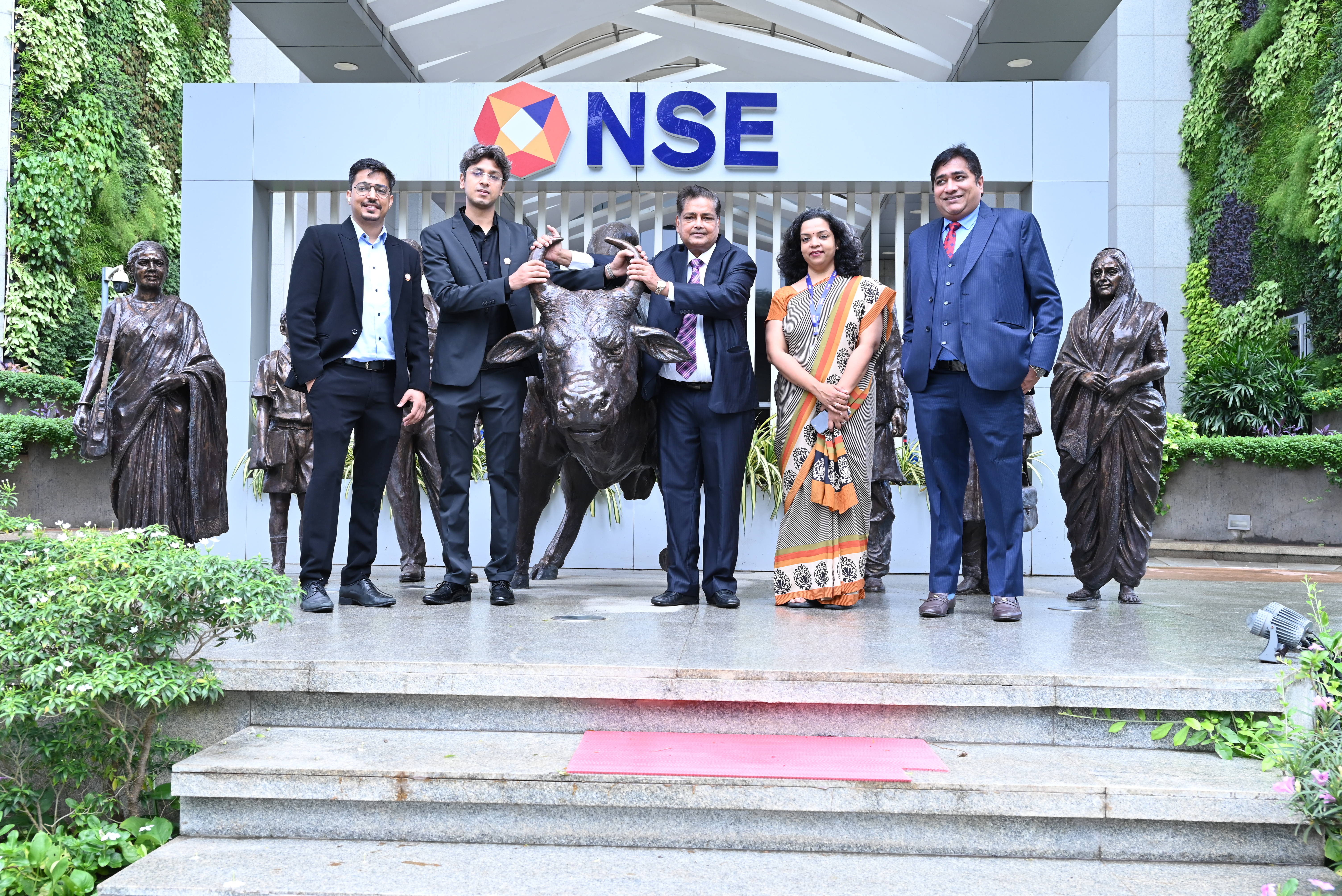 Silky Overseas Limited Listing Ceremony Photos