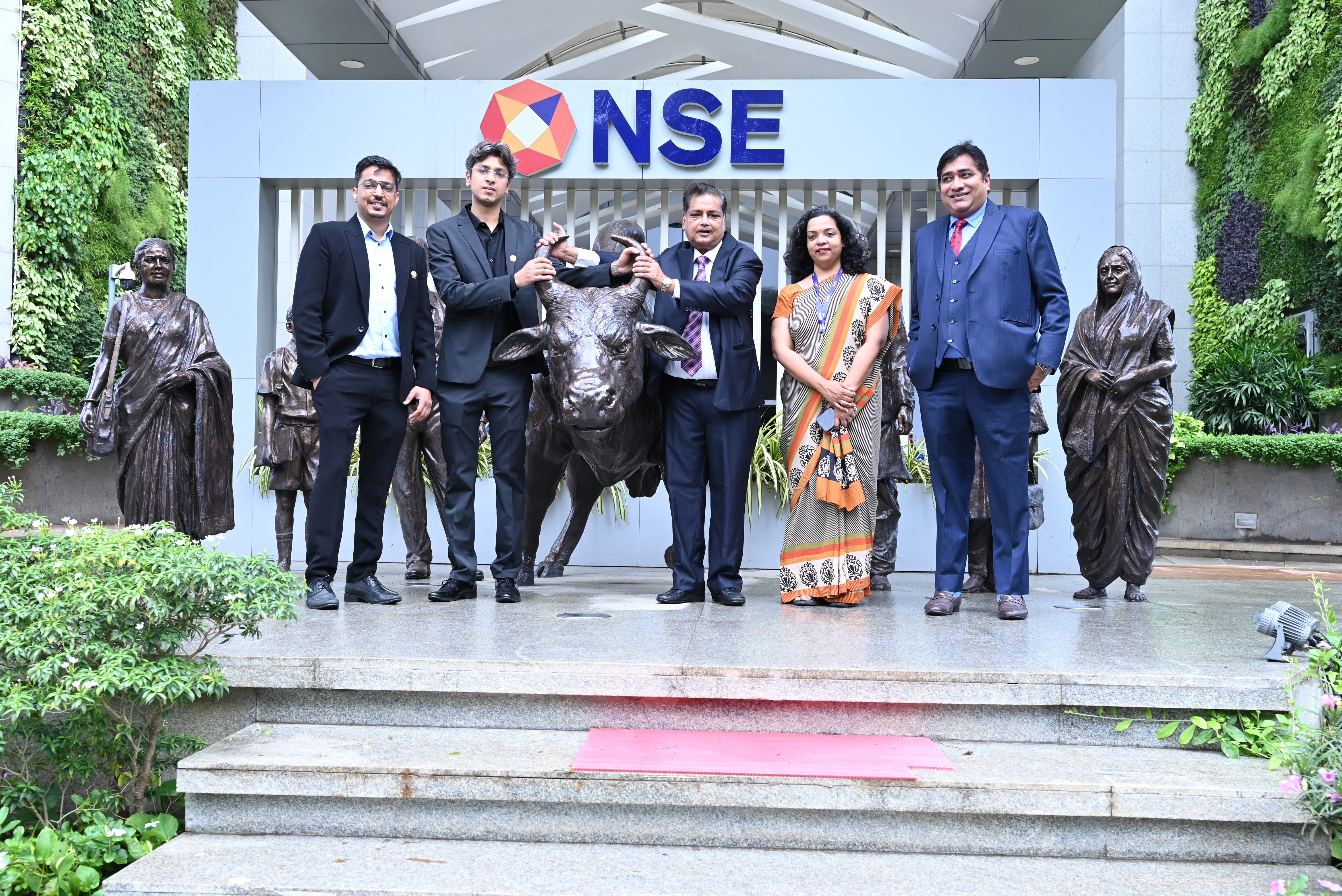 Silky Overseas Limited Listing Ceremony Photos