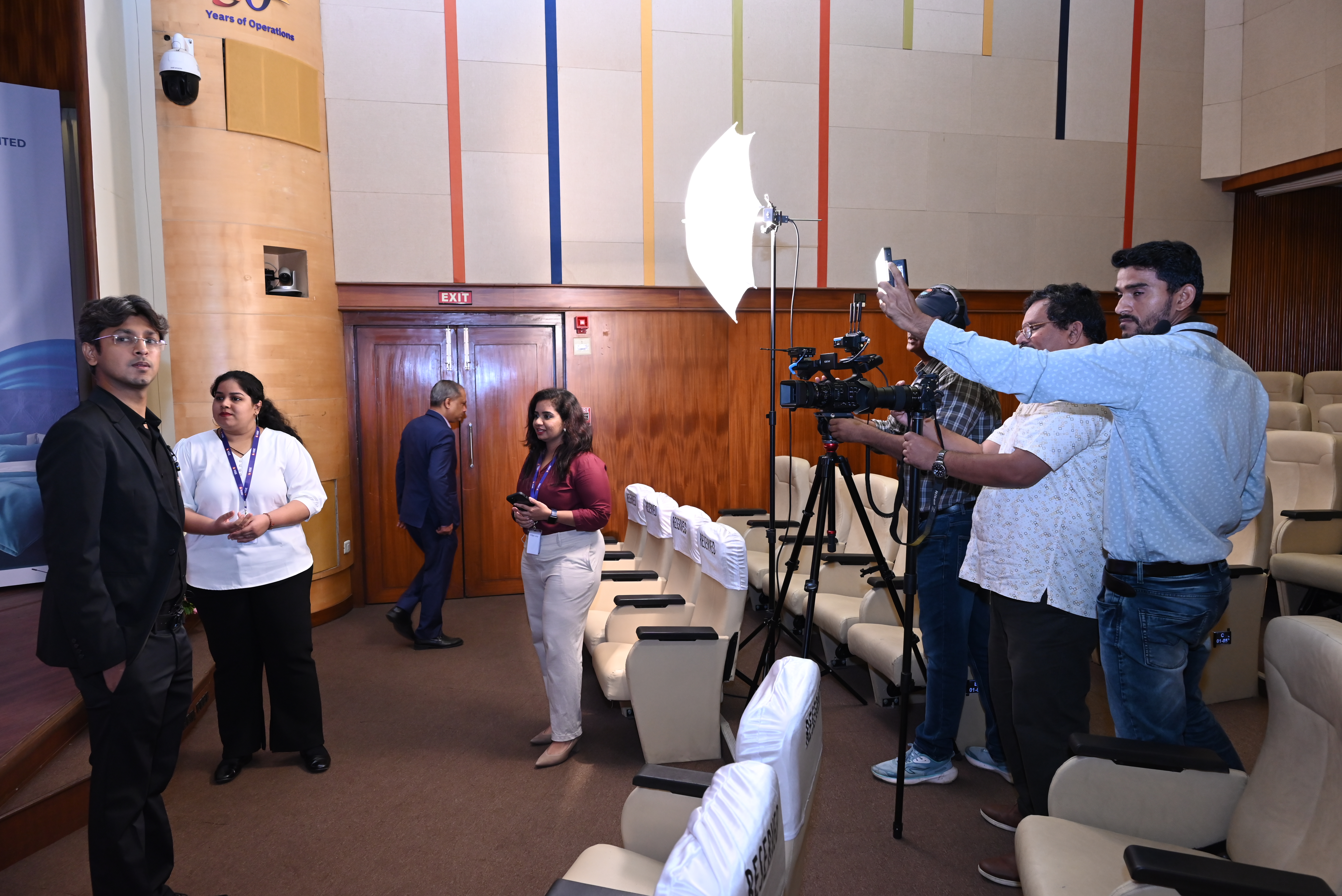 Silky Overseas Limited Listing Ceremony Photos