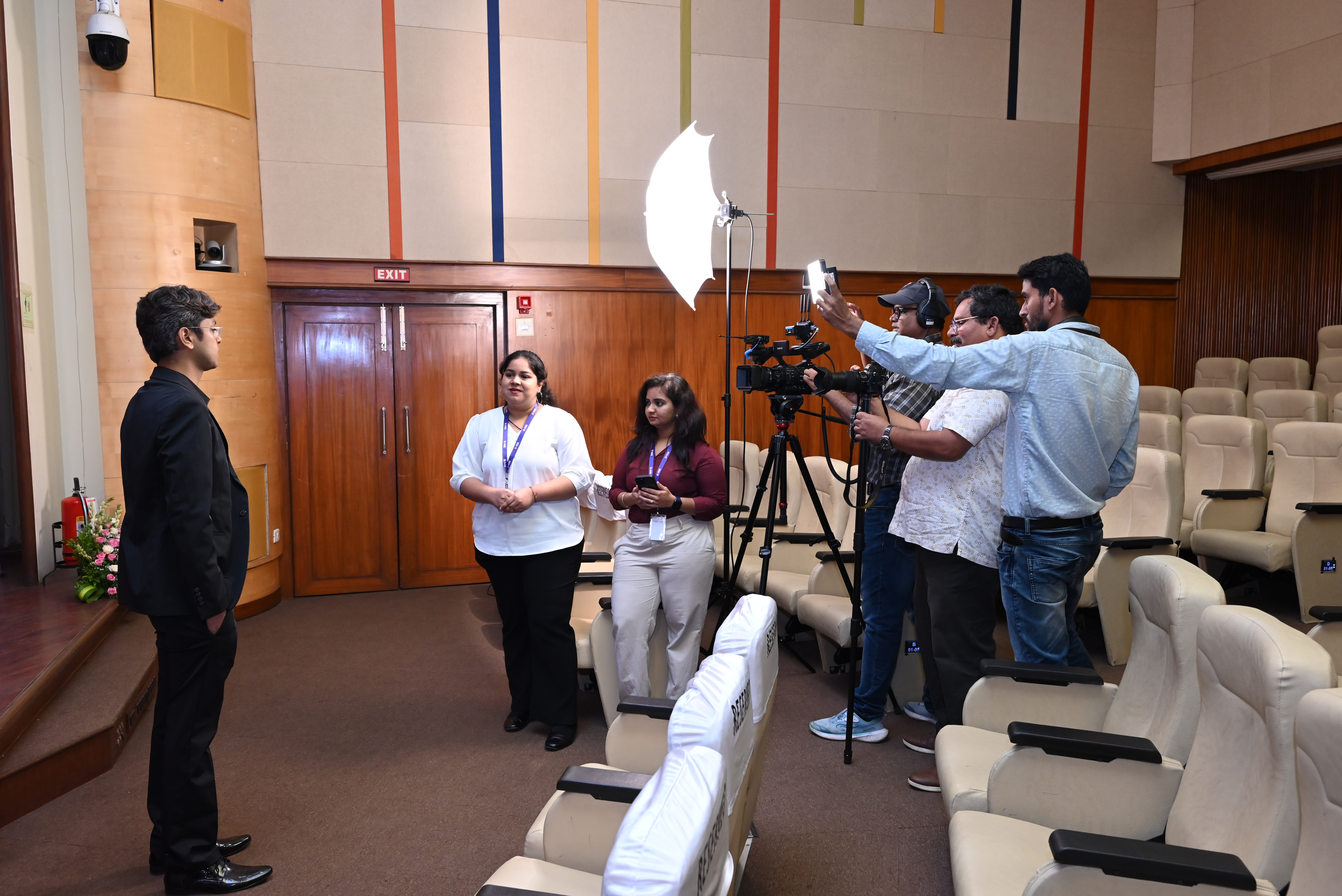 Silky Overseas Limited Listing Ceremony Photos